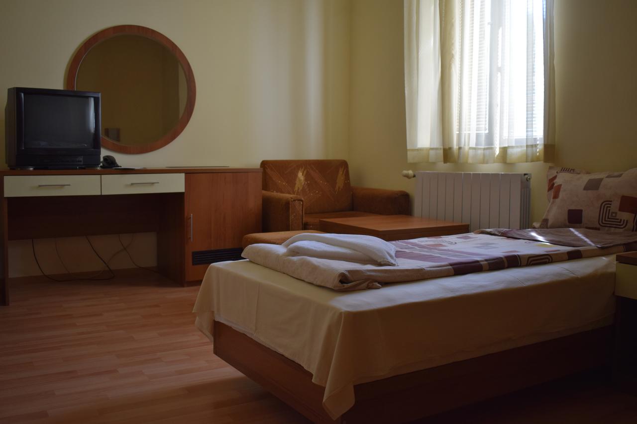Hotel Jeravna Bankya Esterno foto